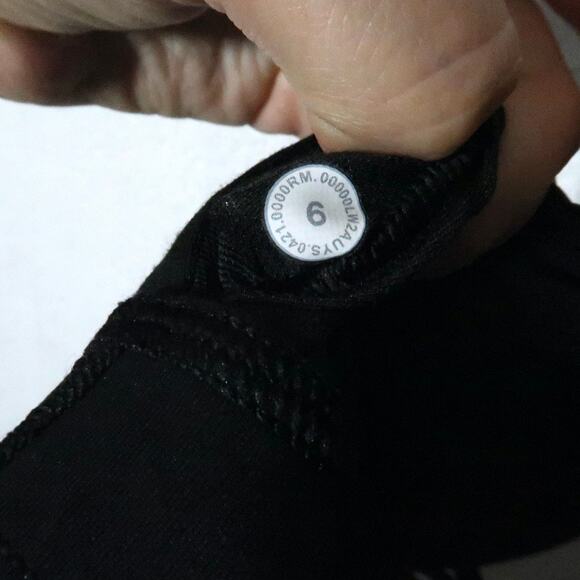 LULULEMON Energy Bra Long Line Medium Support Size 6 - Picture 6 of 7